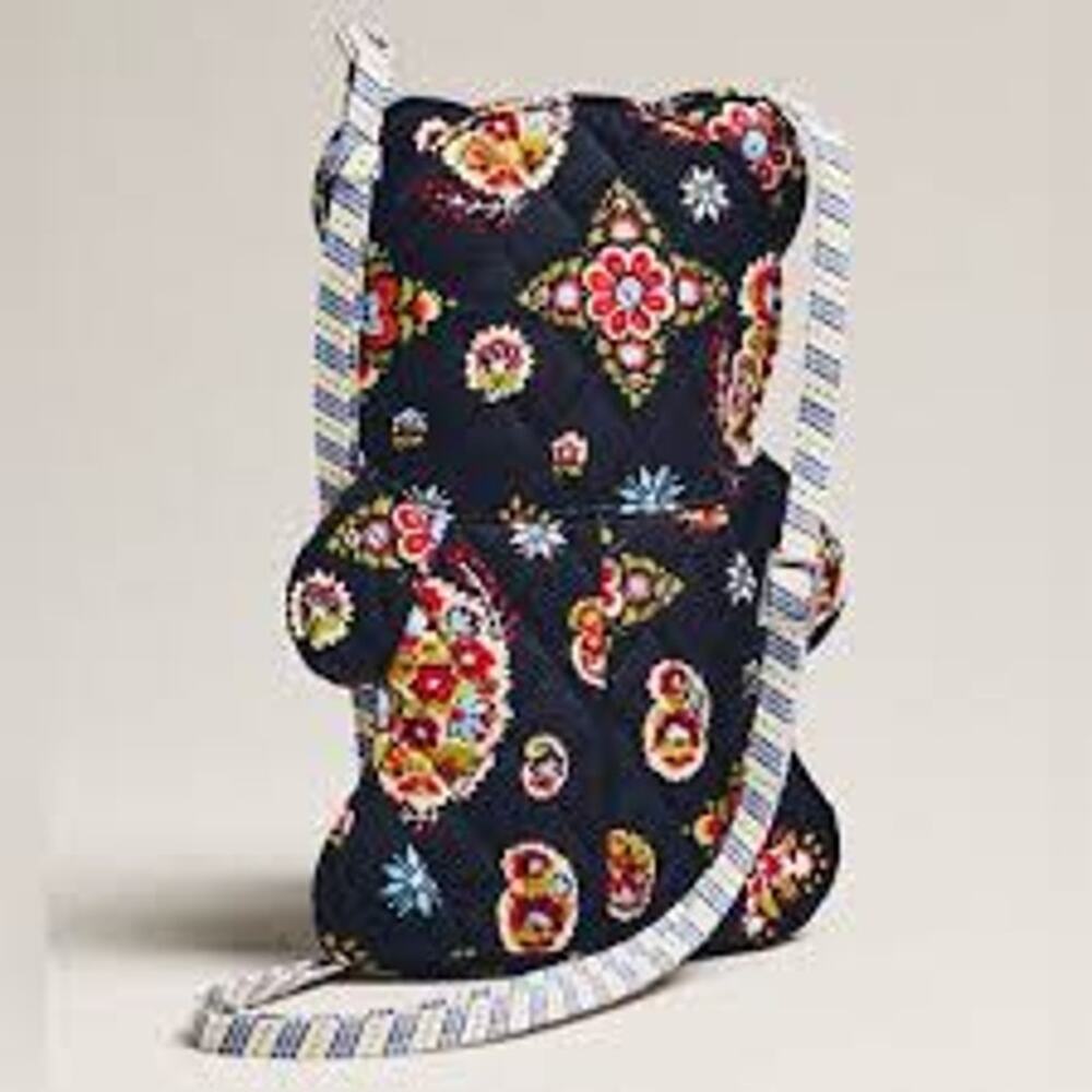 Vera Bradley x Anthropologie Classic Bear Crossbody Bag - Picture 2 of 5